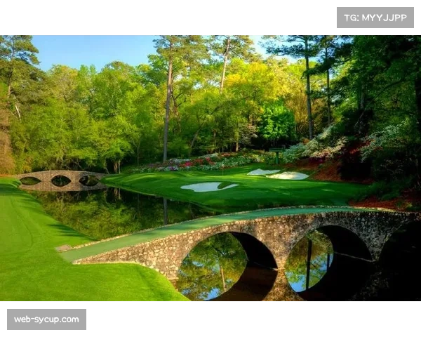 奥古斯塔练习轮：球员适应球场布局，研究果岭速度与旗位